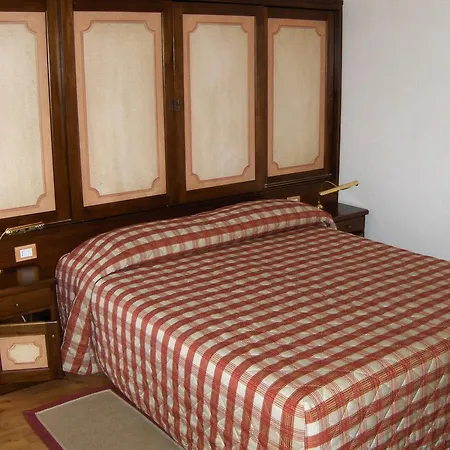 Il Camino טיניאלה