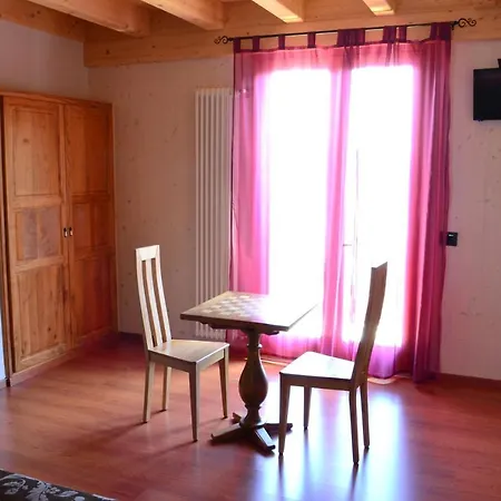 לינה וארוחת בוקר Il Camino 3*