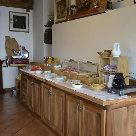 לינה וארוחת בוקר Il Camino טיניאלה