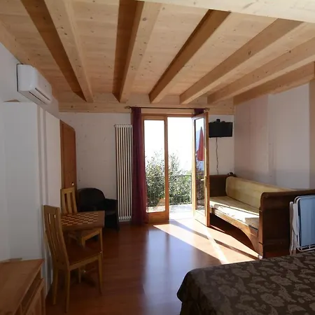 Il Camino לינה וארוחת בוקר טיניאלה