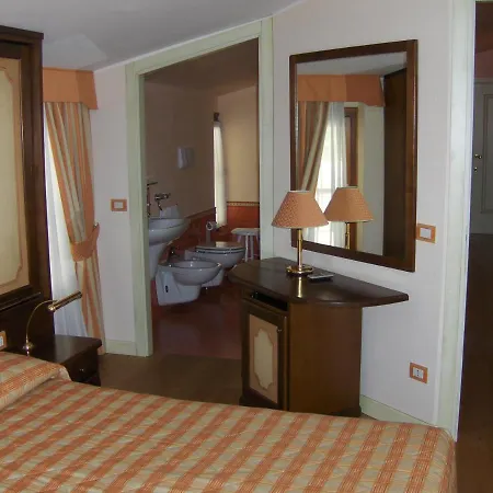 Il Camino فندق مبيت وإفطار تينيالي